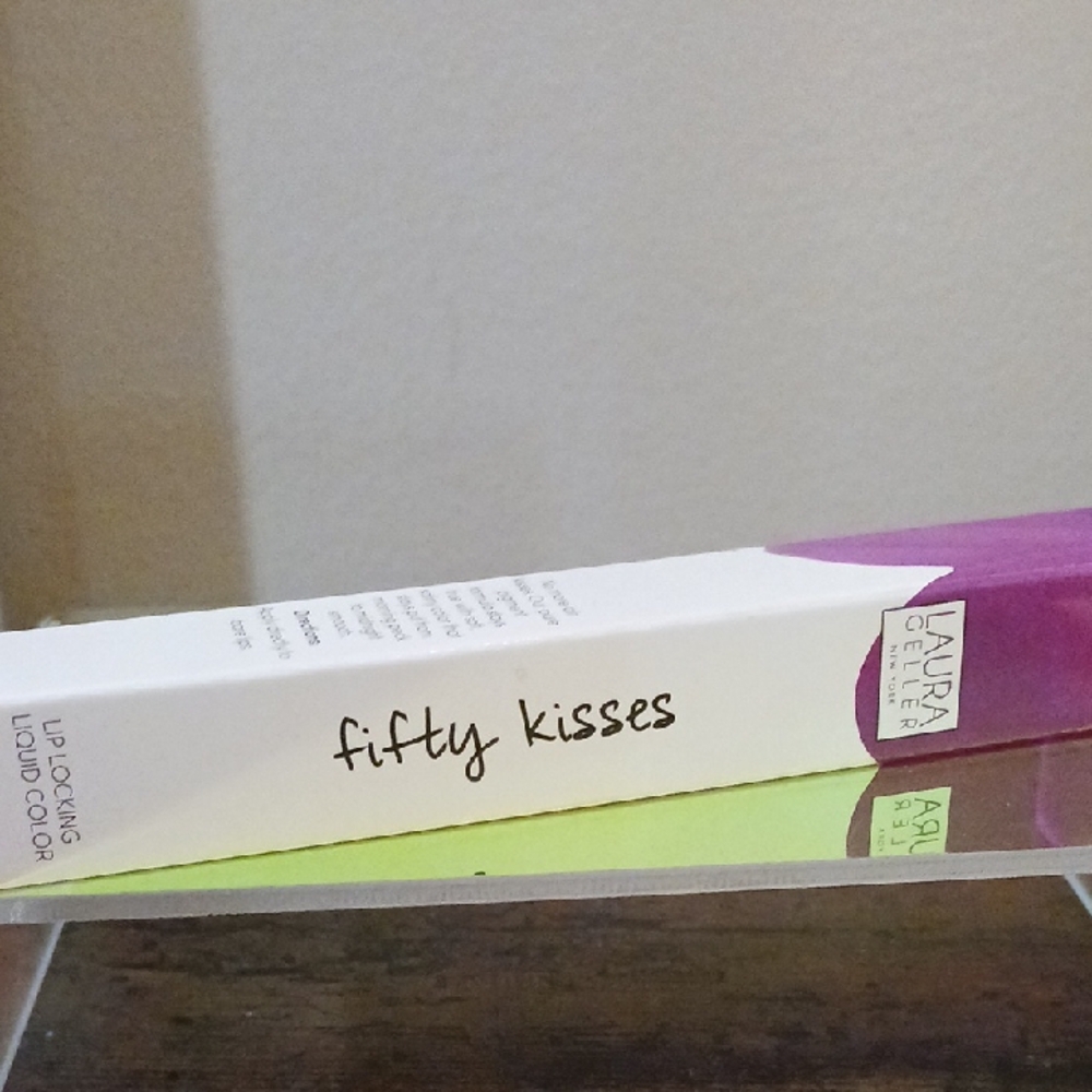 Laura Geller Fifty Kisses Lip Locking Liquid Color